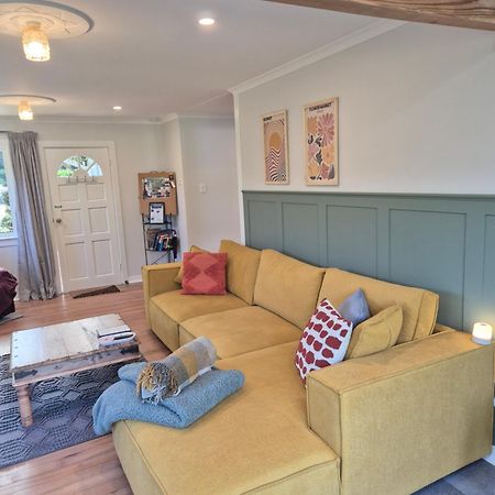 Cosy Getaway In Manapouri Villa Exterior photo